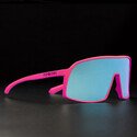 Side view of FRED Hot Pink – sporty cycling sunglasses with aerodynamic shape.