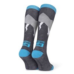 JOHN ski socks in the fashionable Mountains Calling design with high leg length and extra padding for warmth and protection while skiing and snowboarding.